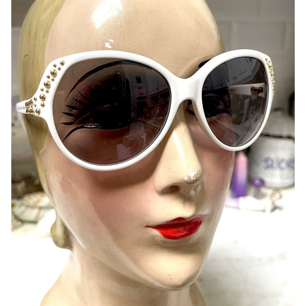 NEW! Alexander McQueen white round sunglasses Gray Lense gold studs NO ISSUES